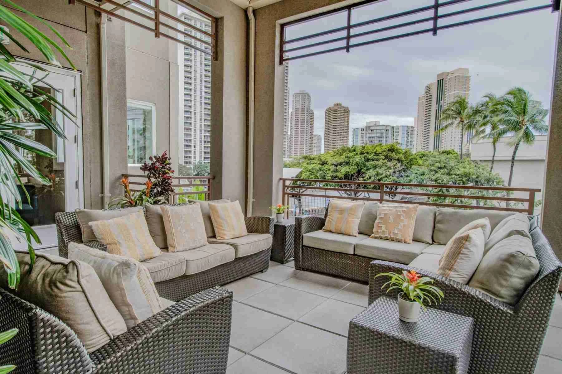 The Plaza at Waikiki